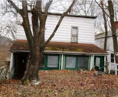Home For Sale in Trafford, Pennsylvania
