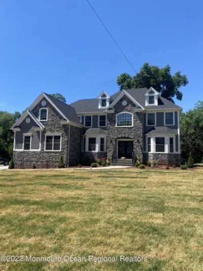 Home For Sale in Bridgewater, New Jersey