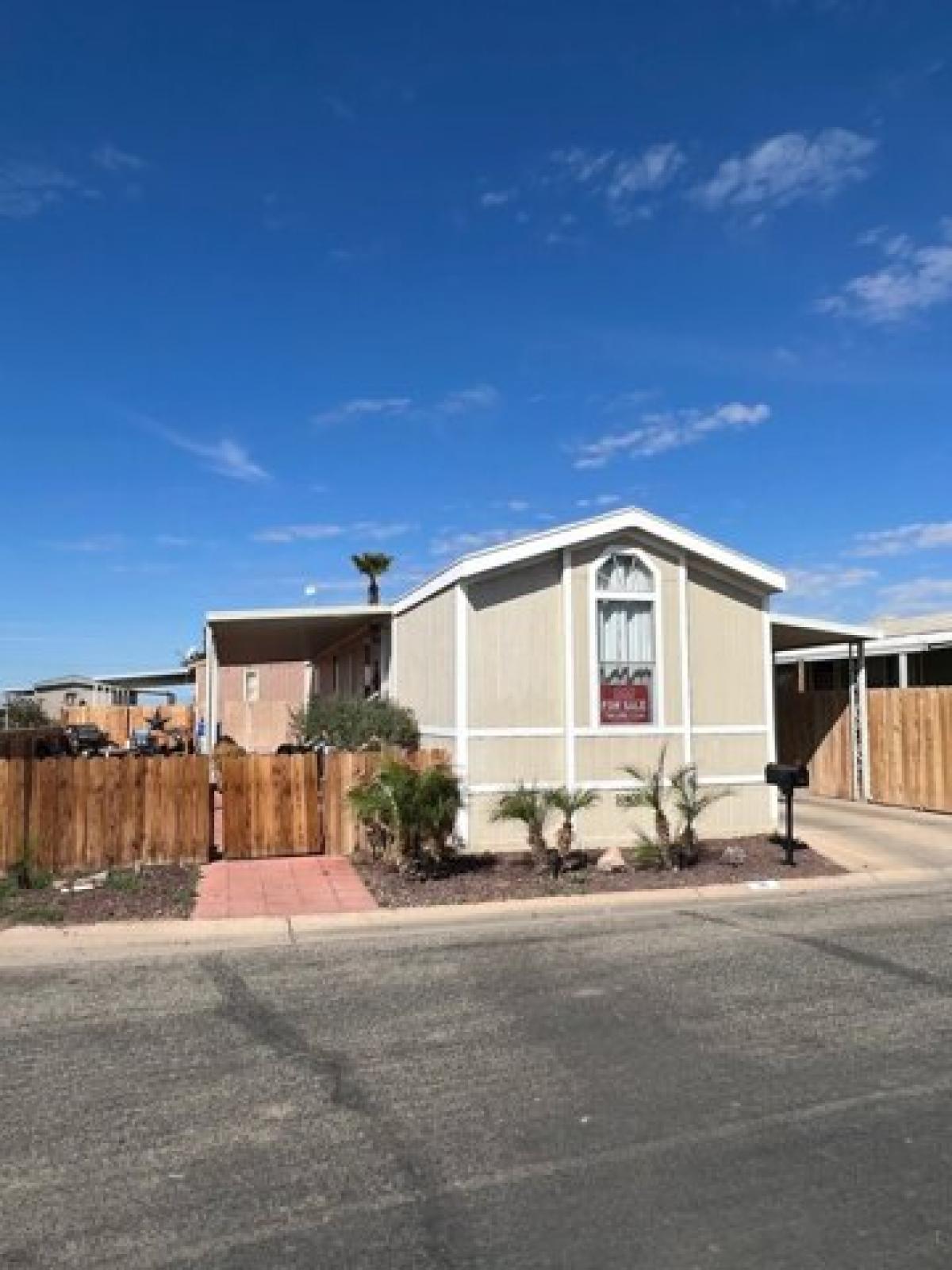 Picture of Home For Sale in El Centro, California, United States