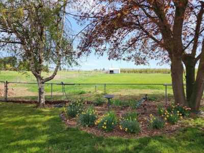 Home For Sale in Grandview, Washington