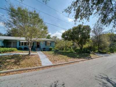 Home For Sale in Belleair, Florida