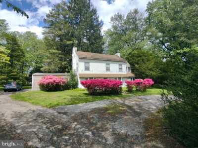 Home For Sale in Broomall, Pennsylvania