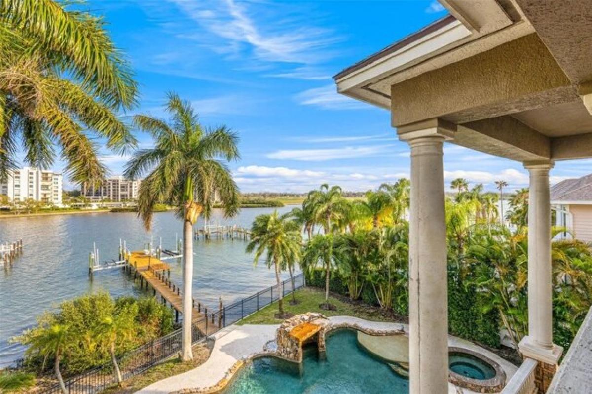 Picture of Home For Sale in Belleair, Florida, United States