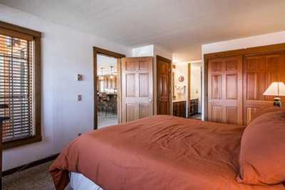 Home For Sale in Mammoth Lakes, California