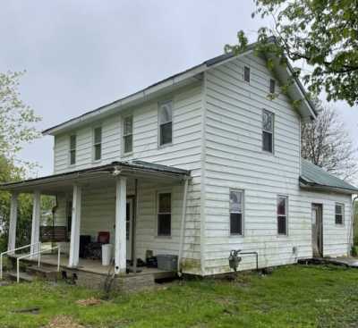 Home For Sale in Chester, Ohio