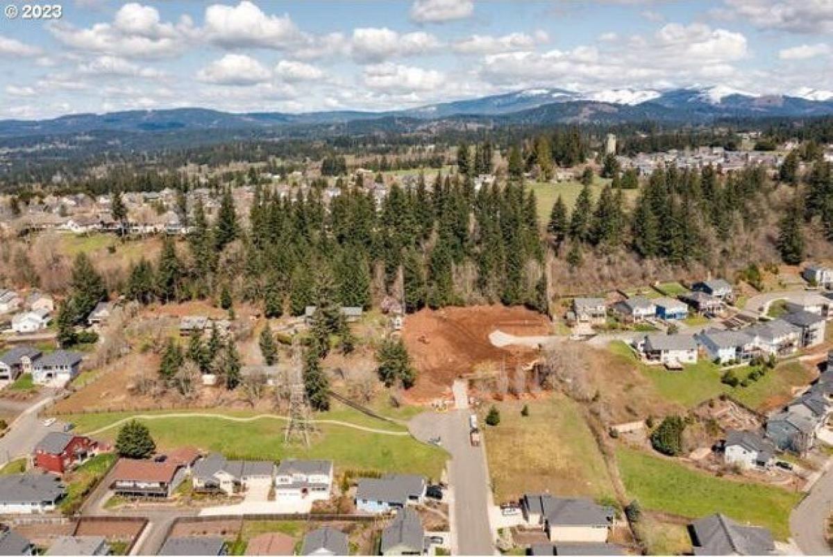 Picture of Residential Land For Sale in Washougal, Washington, United States