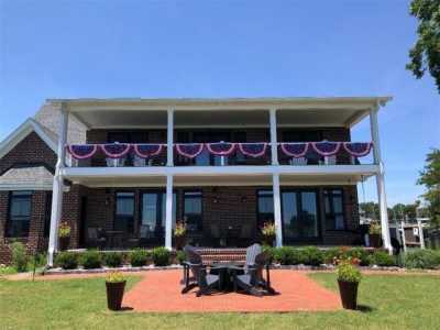 Home For Sale in Gloucester Point, Virginia