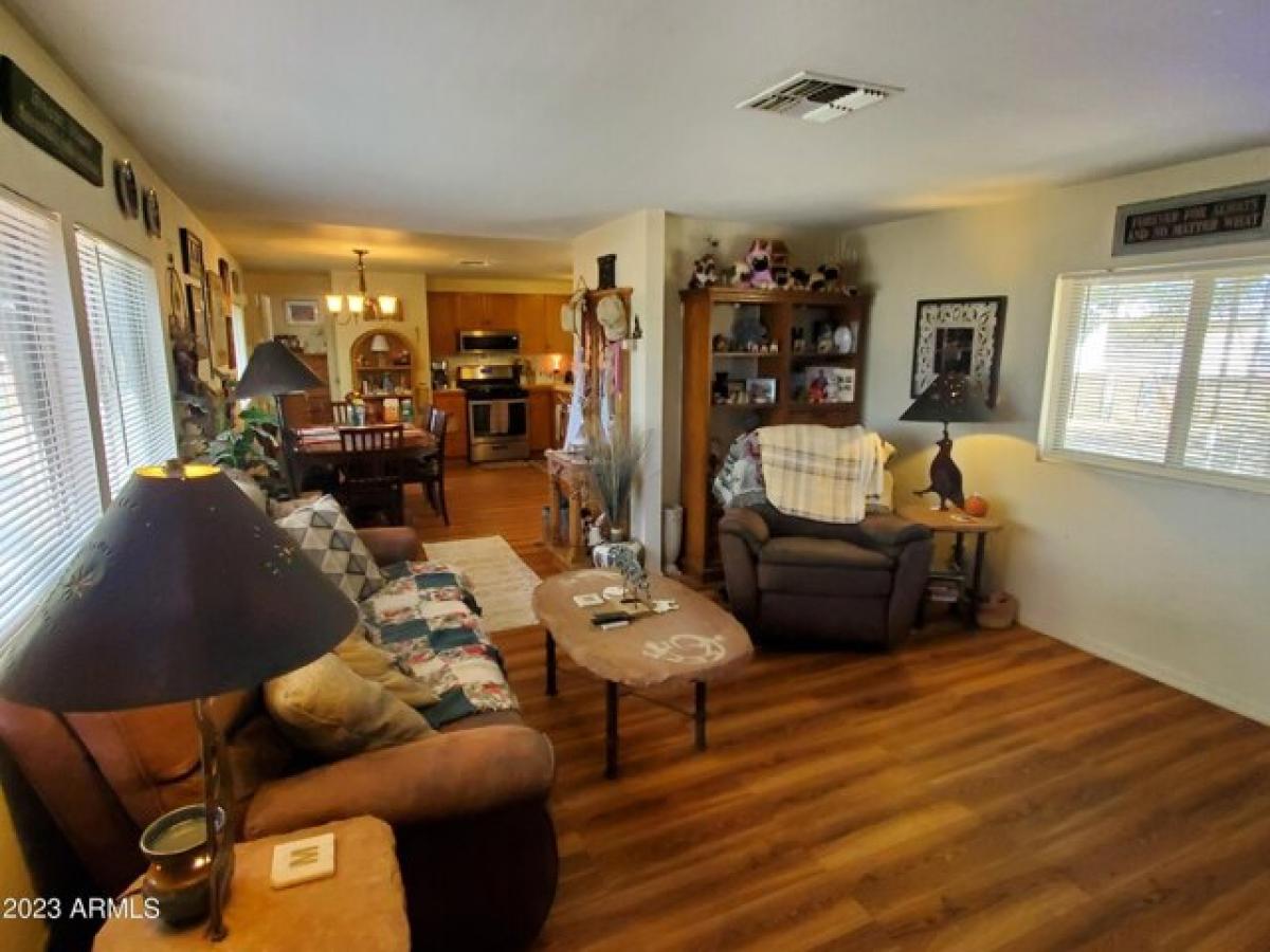 Picture of Home For Sale in Mayer, Arizona, United States