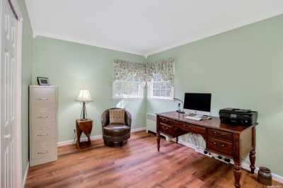 Home For Sale in West Sayville, New York