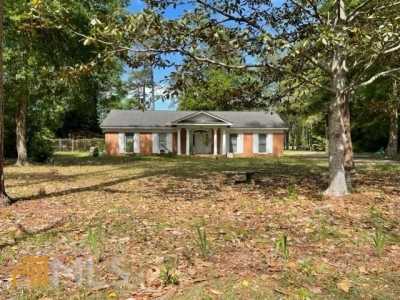 Home For Sale in Reidsville, Georgia