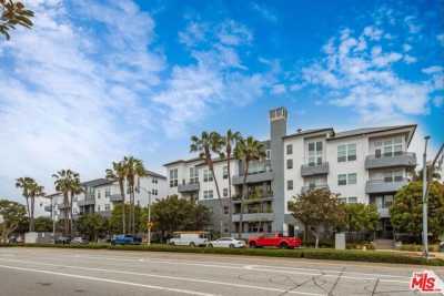 Home For Sale in Playa Vista, California
