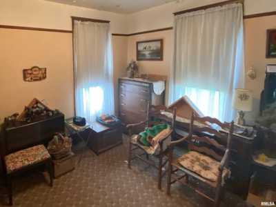 Home For Sale in Lewistown, Illinois