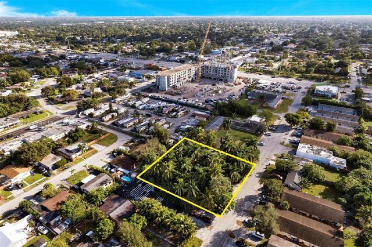 Picture of Residential Land For Sale in Hollywood, Florida, United States