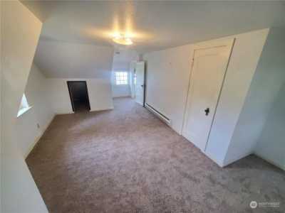 Home For Sale in Omak, Washington