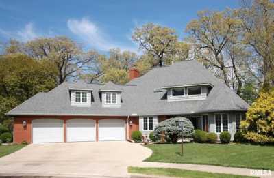 Home For Sale in Dunlap, Illinois