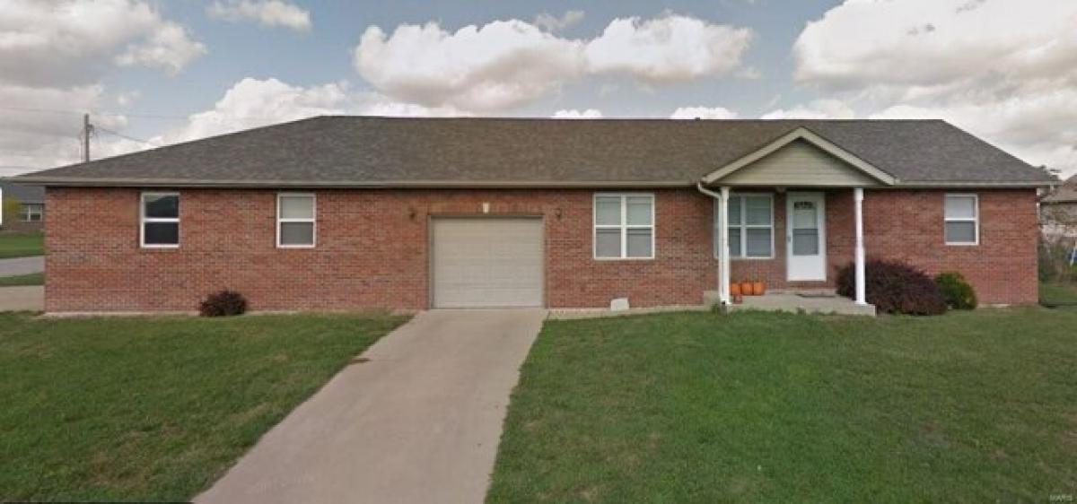 Picture of Home For Sale in Aviston, Illinois, United States