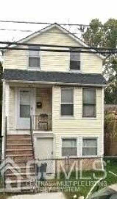 Home For Sale in Elizabeth, New Jersey