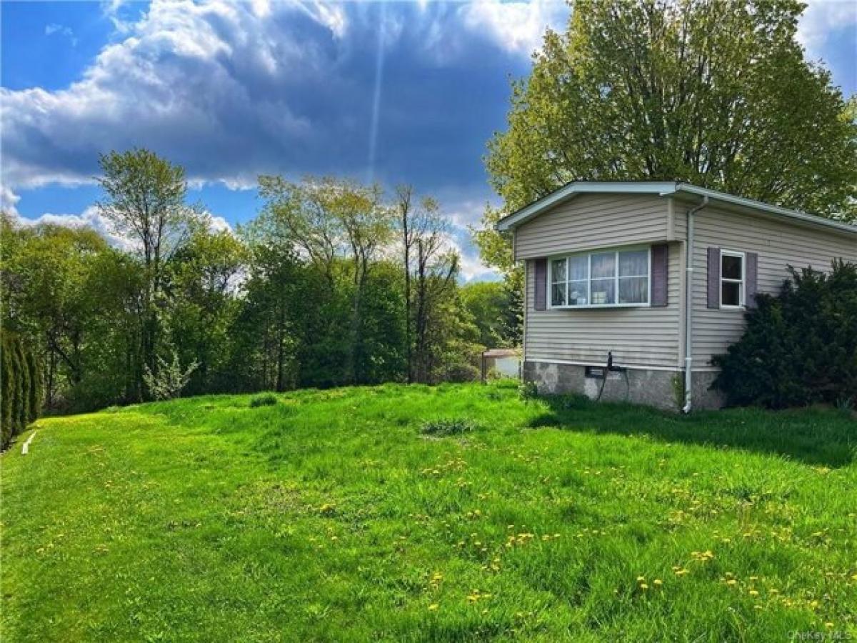 Picture of Home For Sale in Marlboro, New York, United States