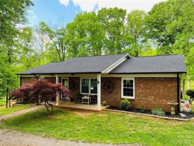Home For Sale in Crouse, North Carolina