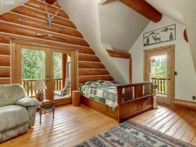 Home For Sale in Sandy, Oregon