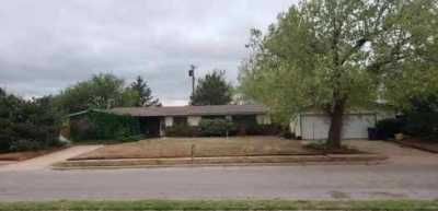 Home For Sale in Burns Flat, Oklahoma