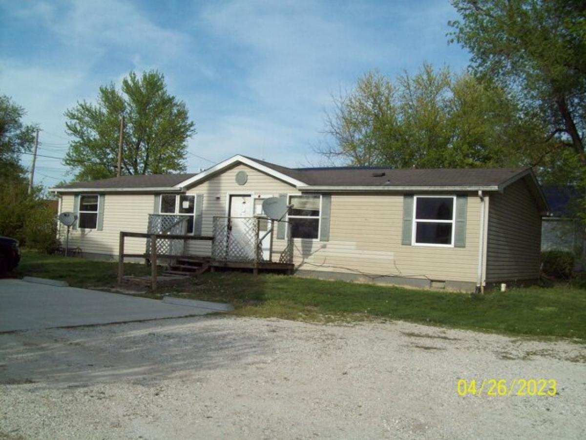 Picture of Home For Sale in Baylis, Illinois, United States