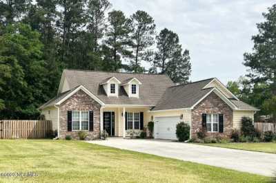 Home For Sale in Rocky Point, North Carolina