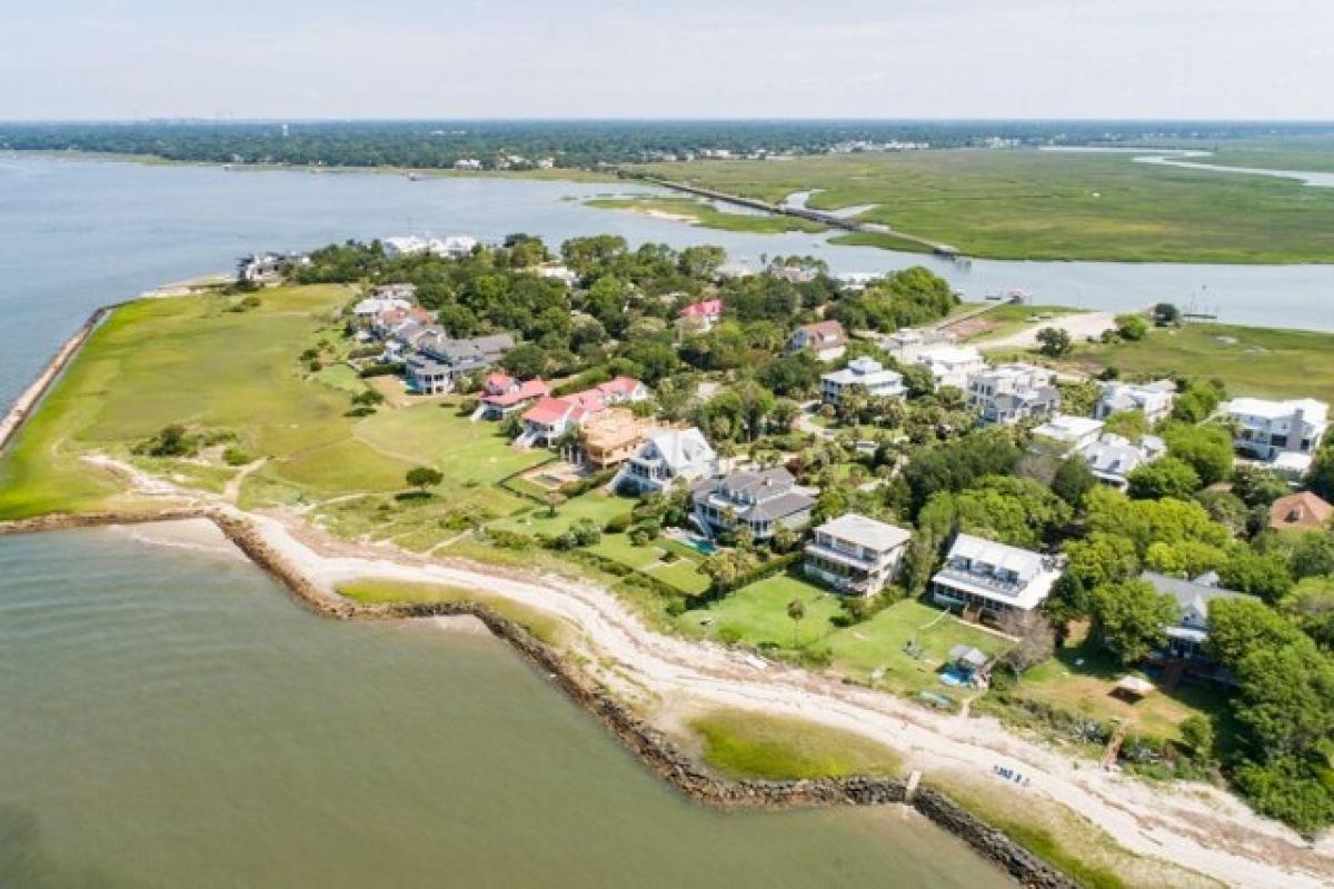 Picture of Home For Sale in Sullivans Island, South Carolina, United States