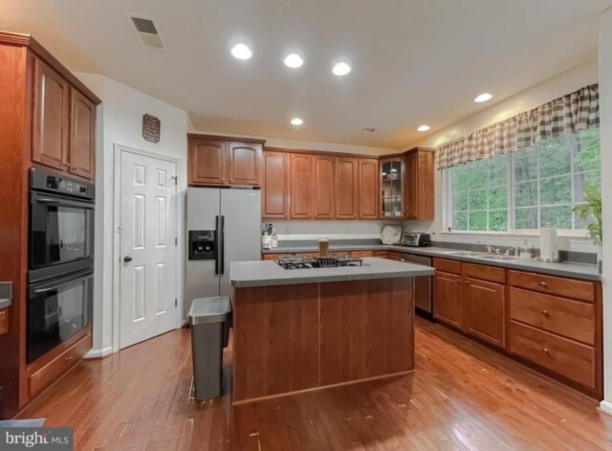 Picture of Home For Sale in Lexington Park, Maryland, United States