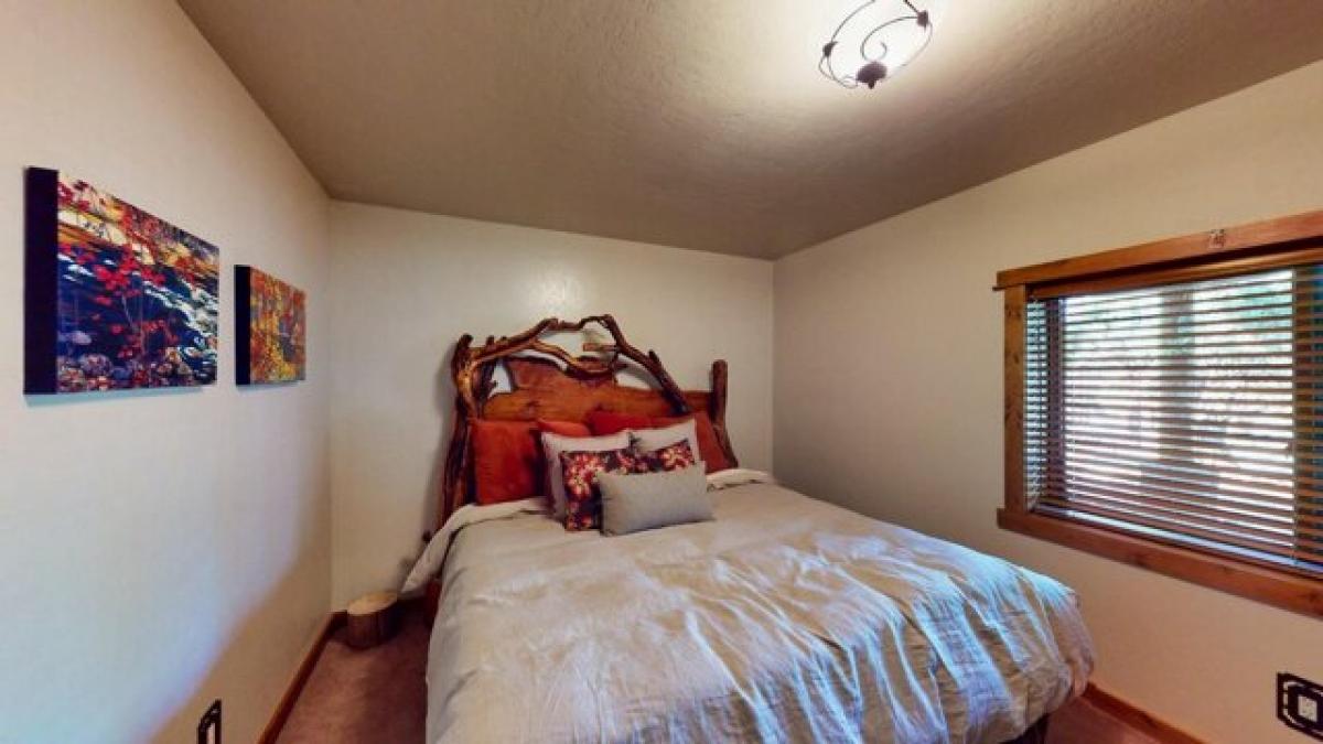 Picture of Home For Sale in Happy Jack, Arizona, United States