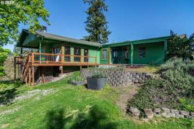 Home For Sale in Winston, Oregon