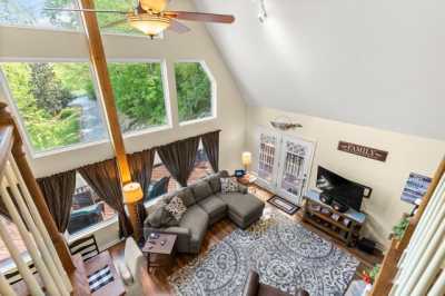 Home For Sale in Santa Fe, Tennessee