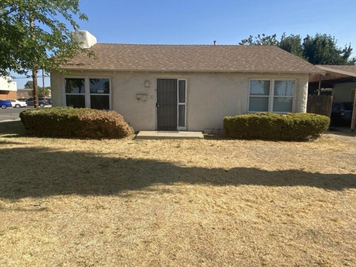 Picture of Home For Sale in Corcoran, California, United States