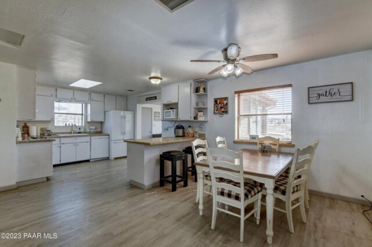 Picture of Home For Sale in Paulden, Arizona, United States