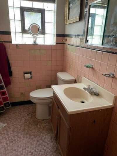Home For Sale in Riverdale, Illinois