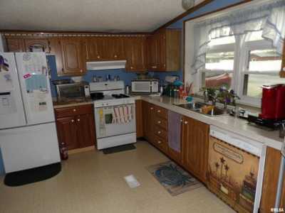 Home For Sale in Benton, Illinois