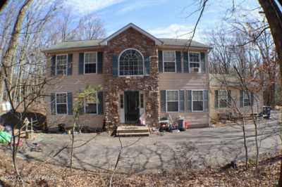 Home For Sale in Effort, Pennsylvania