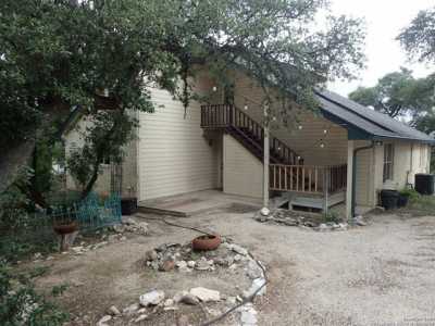 Home For Sale in Pipe Creek, Texas