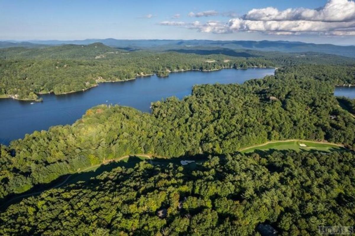 Picture of Residential Land For Sale in Lake Toxaway, North Carolina, United States