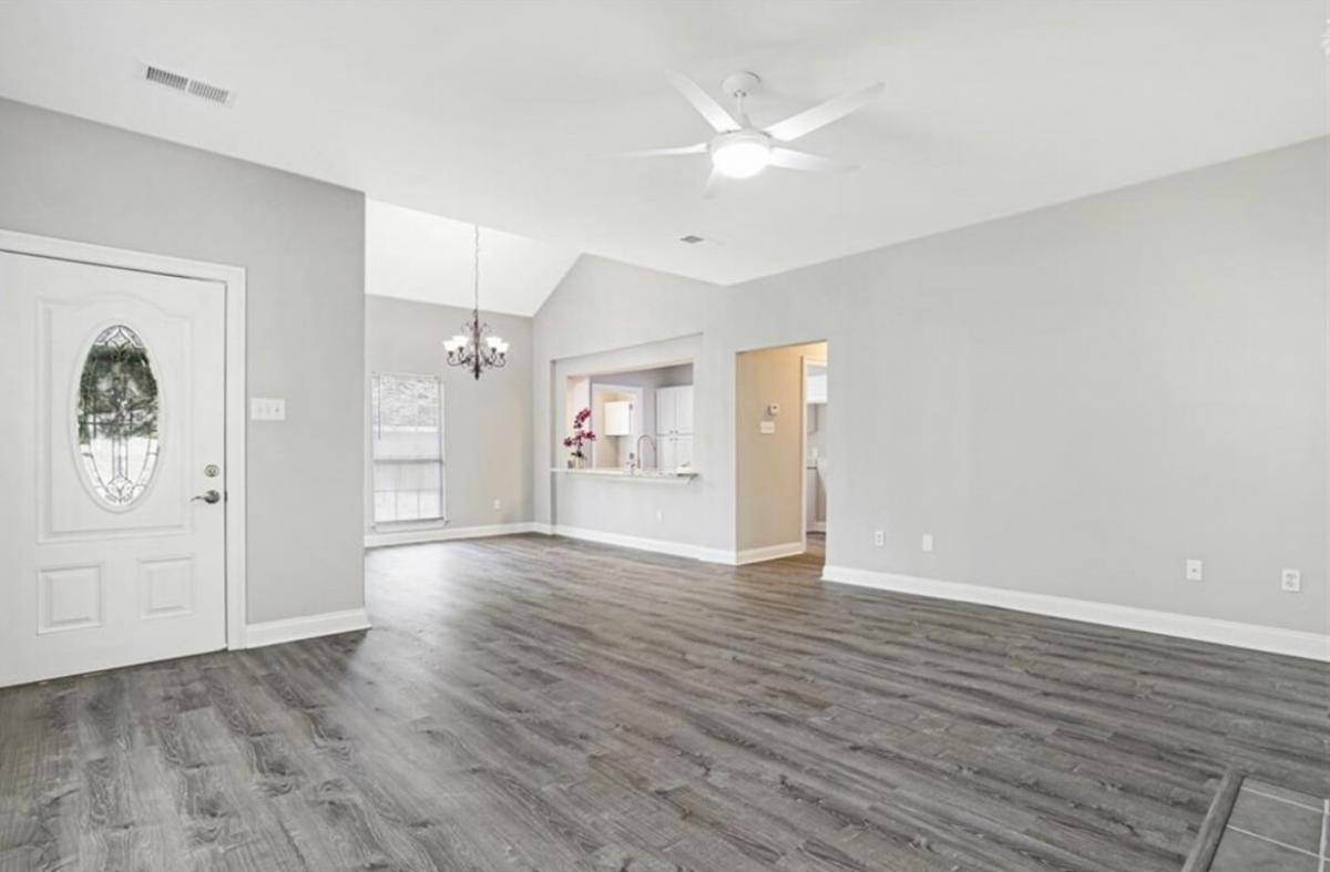 Picture of Apartment For Sale in Covington, Louisiana, United States