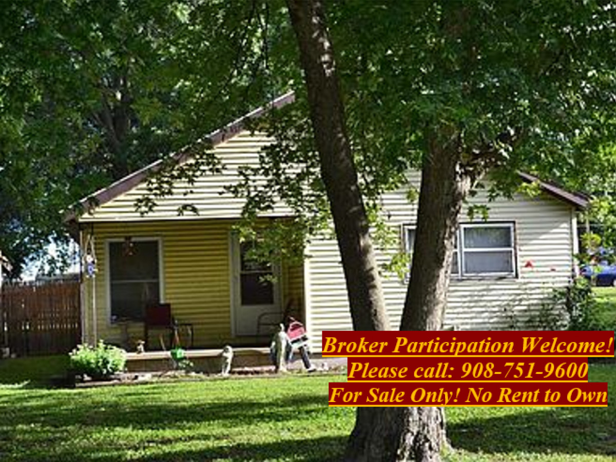 Picture of Apartment For Sale in Pocahontas, Illinois, United States