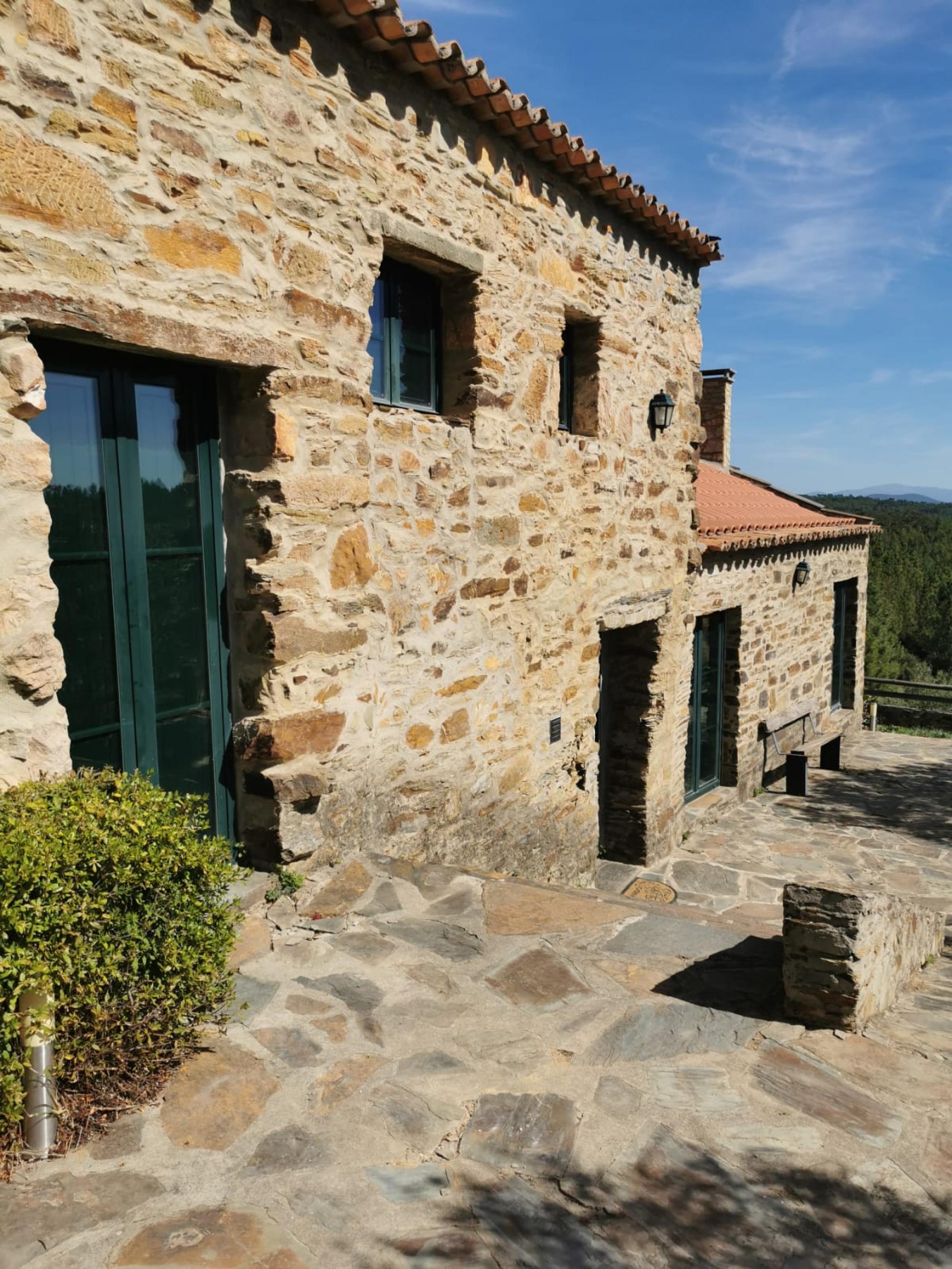Picture of Villa For Sale in Volos, Guarda, Portugal