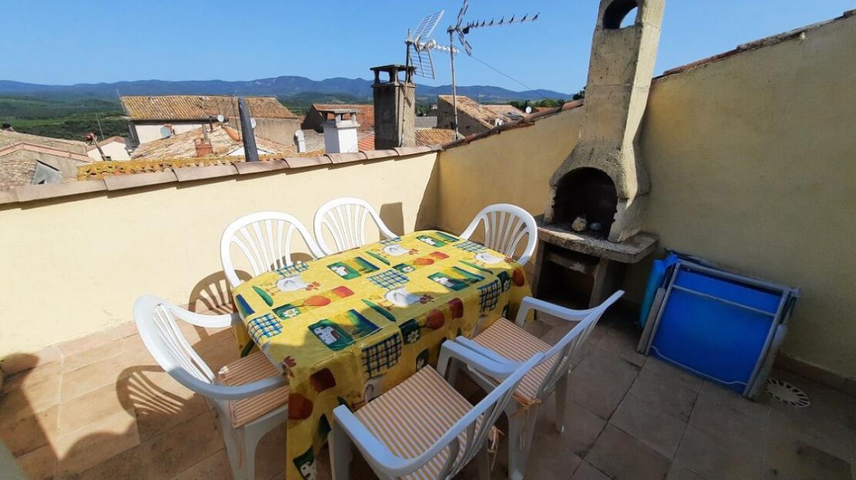 Picture of Home For Sale in Autignac, Languedoc Roussillon, France