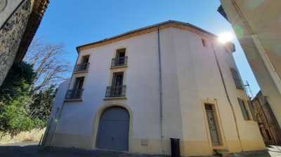 Commercial Building For Sale in Pezenas, France
