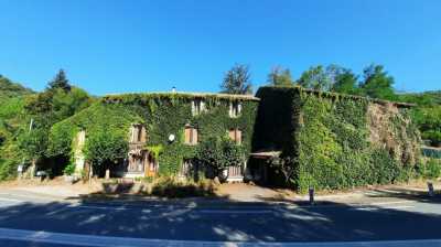 Commercial Building For Sale in 