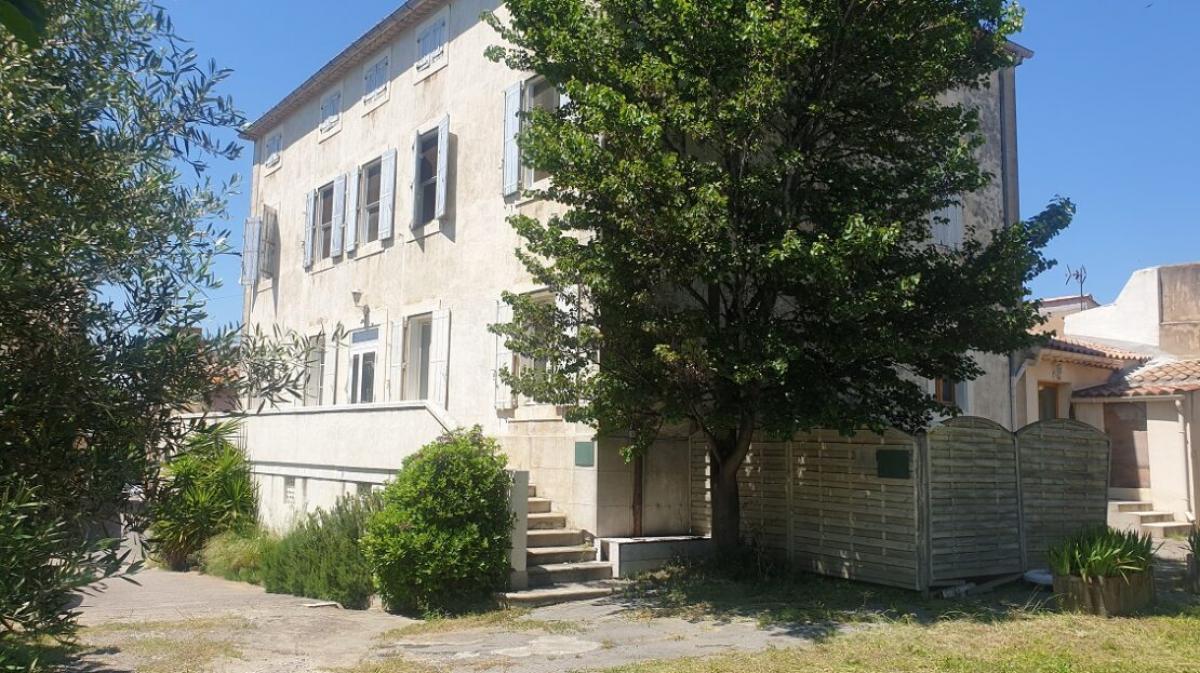 Picture of Commercial Building For Sale in Salleles D'Aude, Languedoc Roussillon, France