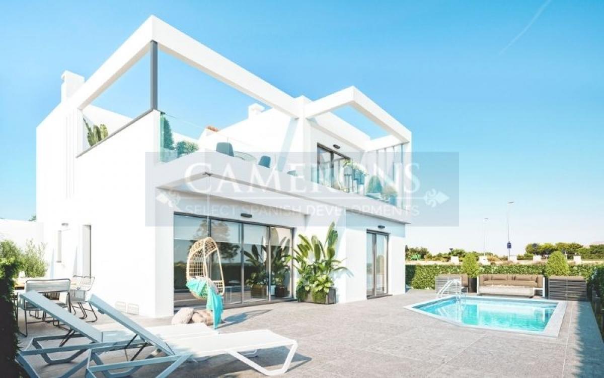 Picture of Villa For Sale in Roda Golf, Alicante, Spain