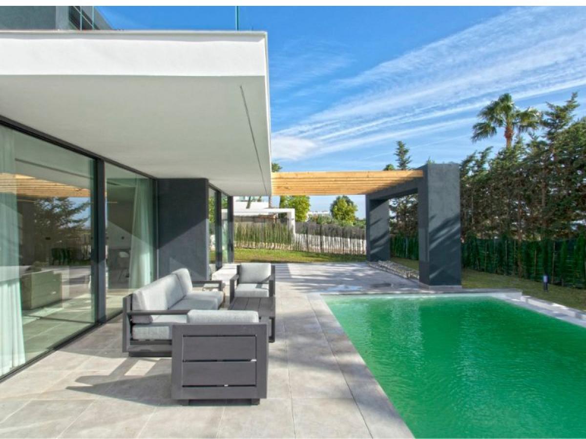 Picture of Villa For Sale in Estepona, Malaga, Spain