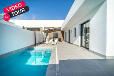 Villa For Sale in Roldan, Spain