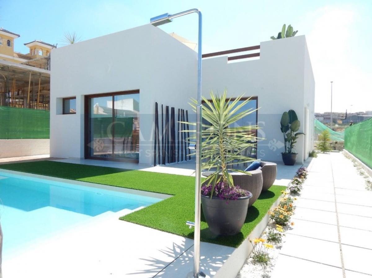 Picture of Villa For Sale in Benijofar, Alicante, Spain